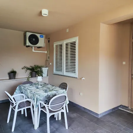 Apartamento Dunja *